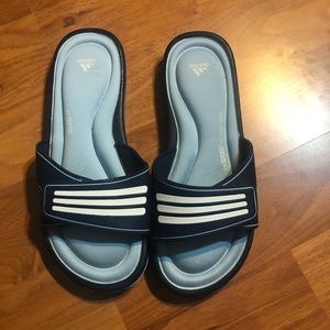 Adidas fit foam slides/flip flops